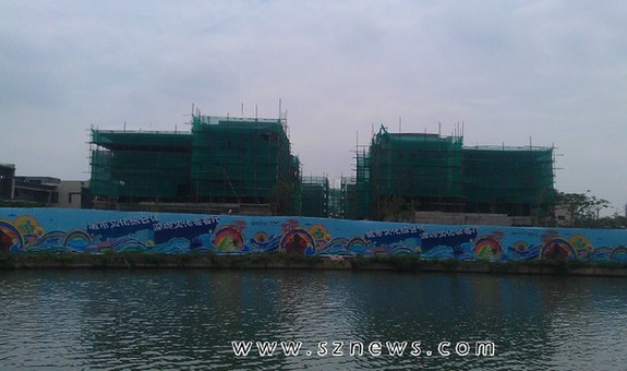城市会客厅还是私人豪宅?欢乐海岸惊现别墅群(图)