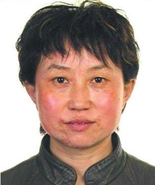“房姐”今日受审 被查在京有41套房办多个假户口