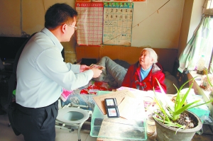 儿子不付720元赡养费 法官上门“催债”11年