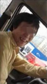成都街头现疯狂出租：市区时速超120 红灯不停
