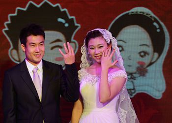 河北多地现包小姐诈骗 广告贴到幼儿园门口[