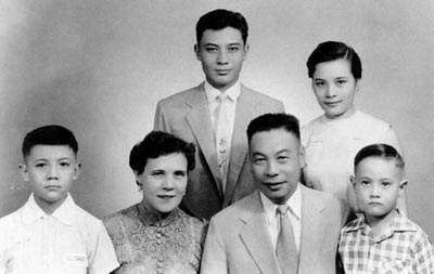 蒋经国的混血女儿如此惊艳【组图】