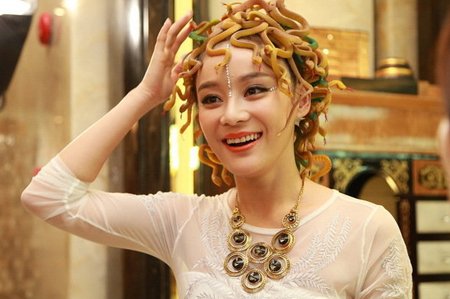 发完最后一条微博自驾牛背山 22岁女孩遇难[1