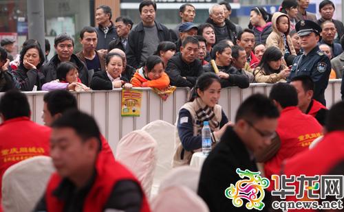 85后女子夺“斗地主”赛重庆站冠军 争夺百万大奖