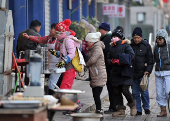 曝语文教材错误:荀子读纸质书 韩愈只活15年[1