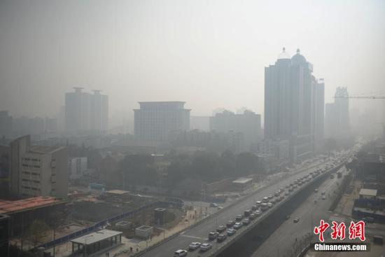 中国多地陷持续“霾伏” 8日将逐步减弱消散