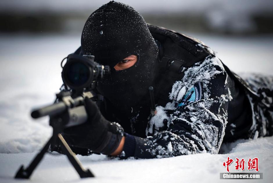 佳木斯二中一学生在校跳楼经抢救脱离危险