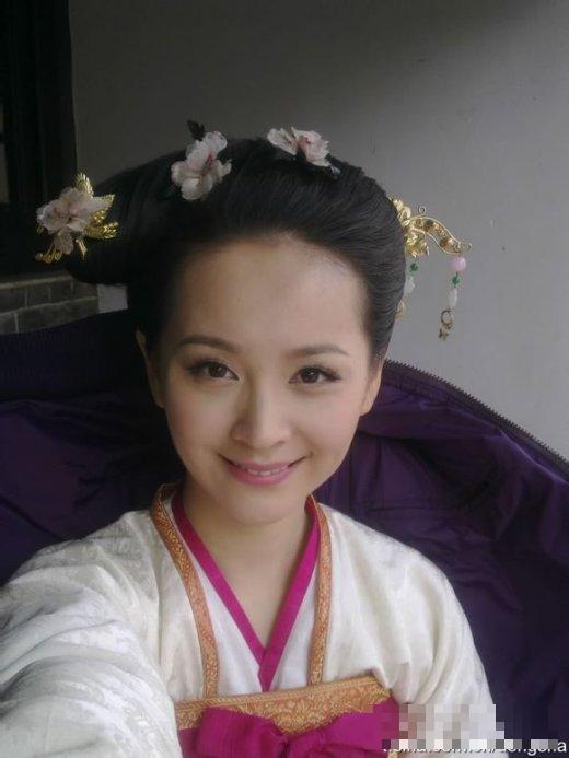 惊艳胜过主角的配角 容嬷嬷成经典雪姨爆红