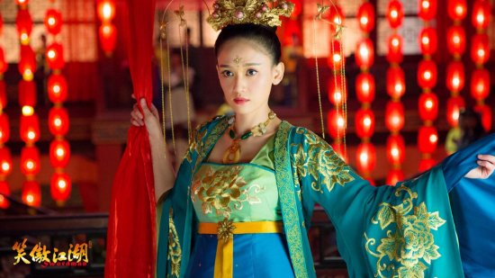 惊艳胜过主角的配角 容嬷嬷成经典雪姨爆红