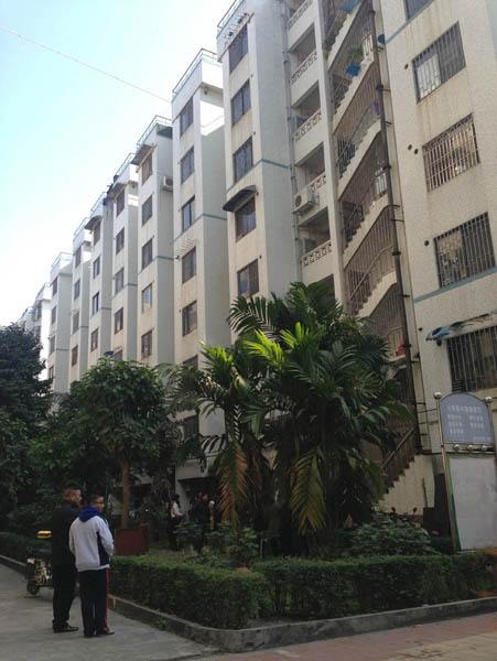 福州男子抱儿跳楼曾致电妻子：孩子我带走了