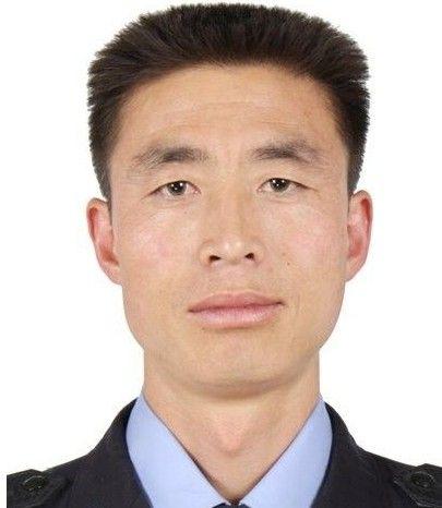 甘肃一警察追捕贩毒嫌疑人时被水冲走牺牲(图)