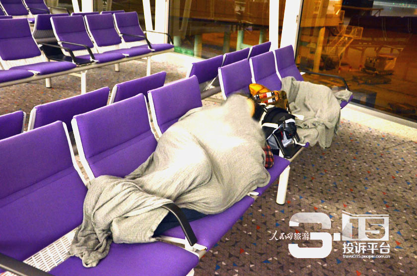 延误31小时难得赔付 港龙航空被指“逼”人罢乘