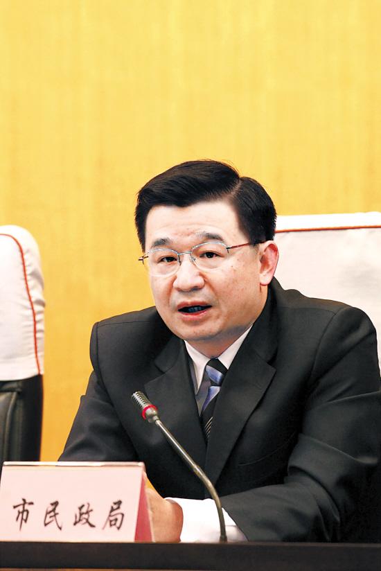 广州民政局长:弃婴岛17天收上百人 确实有压力