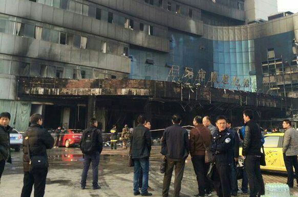 湖北黄石市二医院住院部发生火灾 已有4人死亡