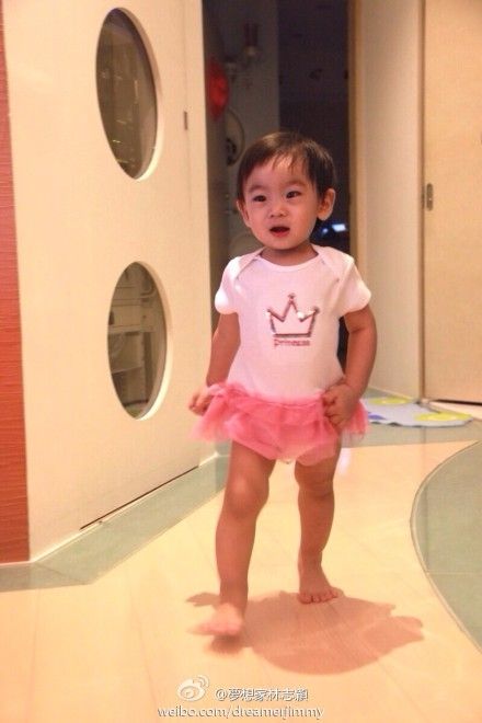 林志颖爆Kimi女装照 小小志被爹坑怒斥:一点都不酷