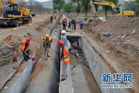超标前水质如何 油污从何而来　饮水如何保安全——解读兰州自来水苯超标事件三大焦点