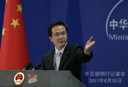 外交部发言人就“中国黑客”、埃及冲突等答问