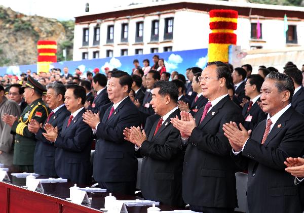 西藏和平解放60周年庆祝大会在拉萨举行 习近平发表重要讲话