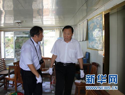 中国公安代表团查看湄公河袭击事件案发现场