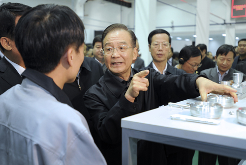 扎实工作 稳中求进——温家宝总理在江苏省考察