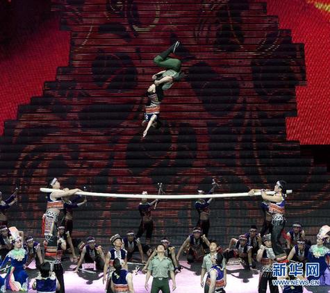 《盛世中华》第四届全国少数民族文艺会演开幕式进行最后一次带妆彩排