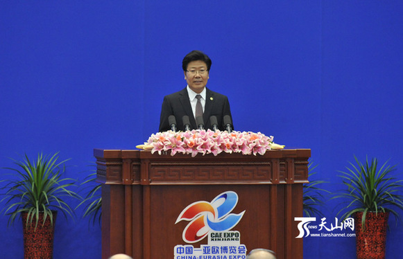 温家宝出席第二届中国亚欧博览会暨中国—亚欧经济发展合作论坛开幕式