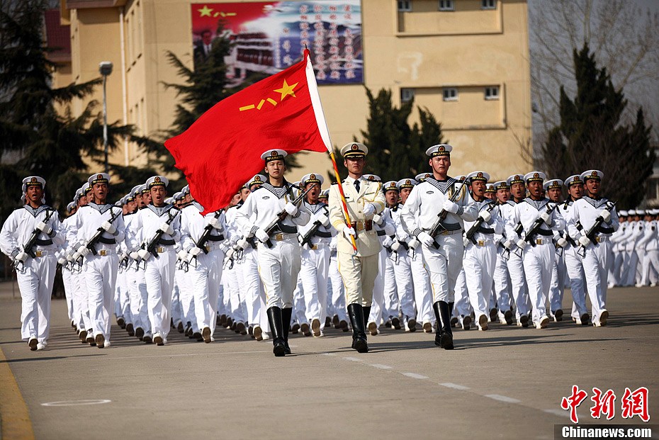 中国海军北海舰队新兵威武亮相（组图）