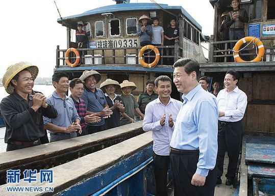 习近平：加快国际旅游岛建设 谱写美丽中国海南篇