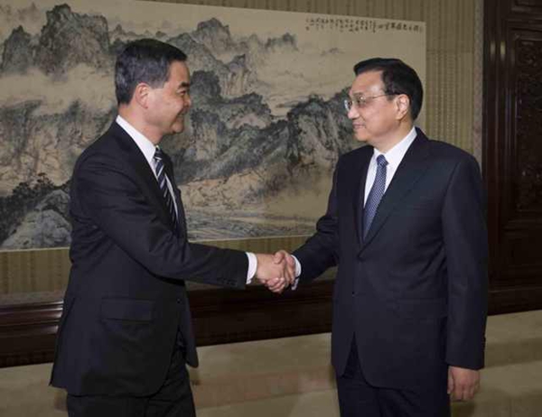 李克强会见香港特区行政长官梁振英