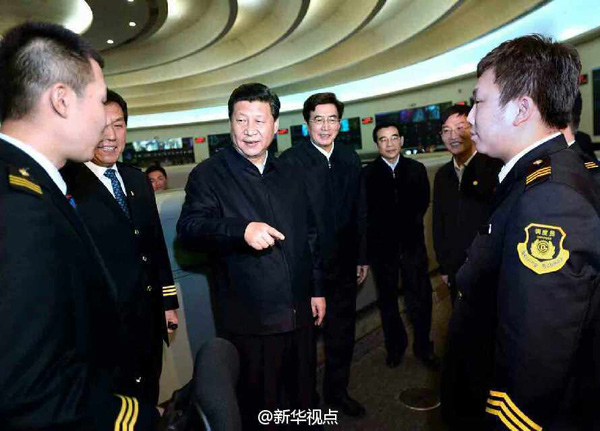 总书记连问北京交通发展 探讨解决“城市病”对策