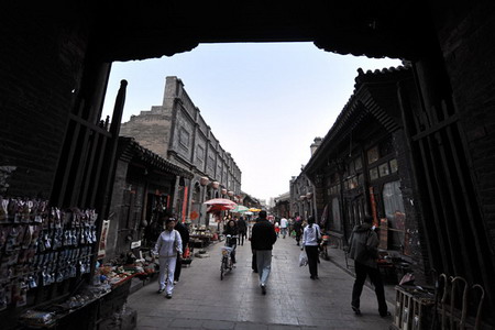 平遥古城：因“传统”闻名