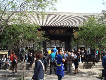 山西：五一小长假 游客如织