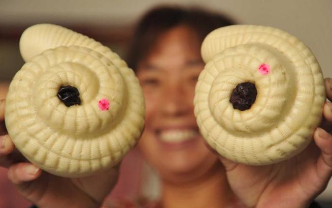 中秋佳节到　花馍月饼俏