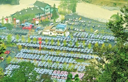 罗杰·拜伦:摄人心魄的超现实主义