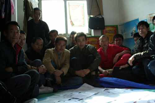 深圳百余名民工因无劳动合同查职业病遭拒