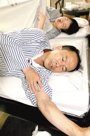 港铁再次公布视频截图证清白 伤者坚称扶梯逆行