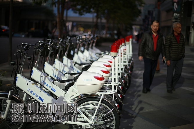 深圳三千督导员上路专查违停