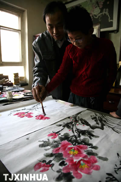 天津农村有个免费国画班