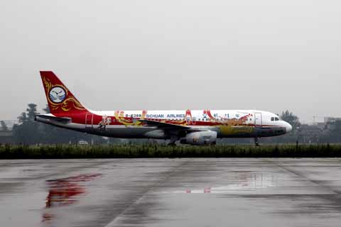 首架天津总装空客A320川航成功运营一周年