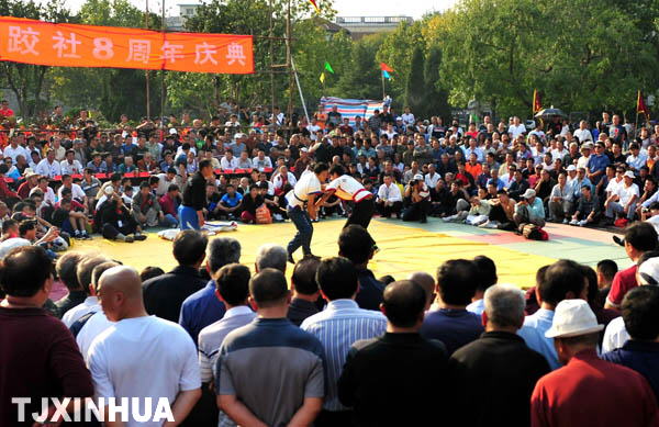 中国式摔跤热津门