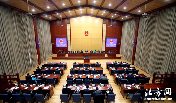 市十六届人大常委会举行第十三次会 肖怀远讲话