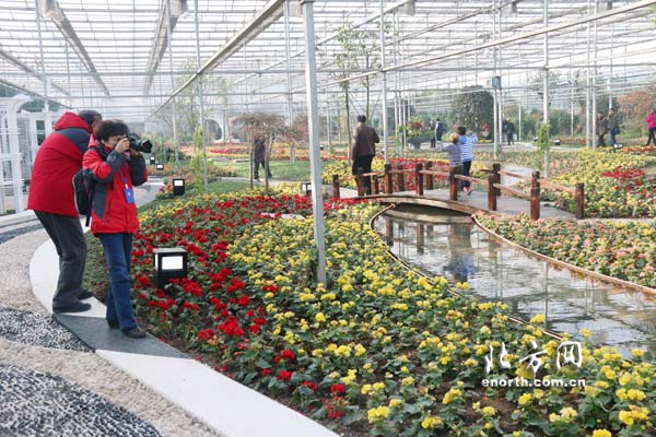 亚洲最大室内主题乐园纳客 体验休闲农业乐趣