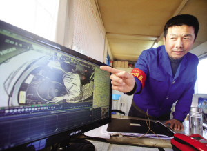 公交司机自创防盗暗语 半月帮乘客抢回2部手机