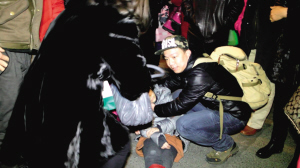 “疯狂”道奇车摊上大事了 司机醉驾导致1死4伤