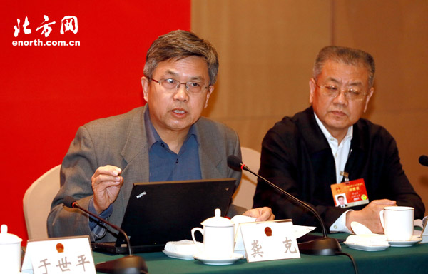 代表共话核心价值观:丰润道德滋养构筑精神高地