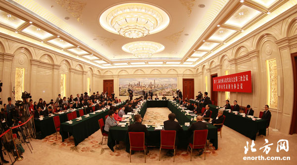 黄兴国等代表答记者问：改革创新 展示美好前景