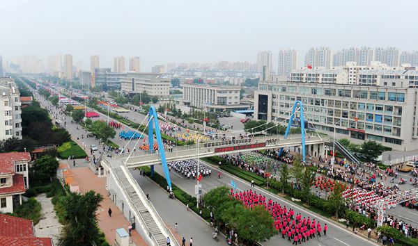 西青区中北镇万人健身活动纪念54年前毛泽东视察