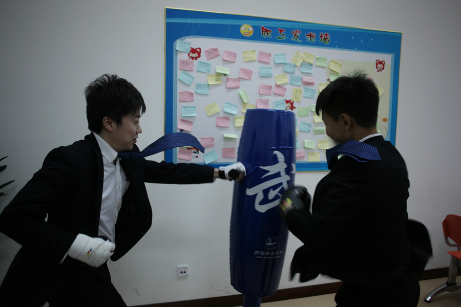 南开学子寒假前最后一课:微信献孝心 带礼物回