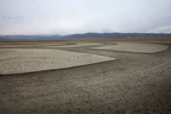 青海外星人遗址附近惊现中国首个“沙漠怪圈”