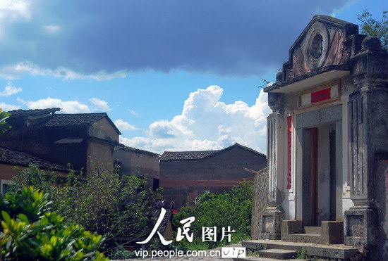 组图:实拍福建永定客家土楼
